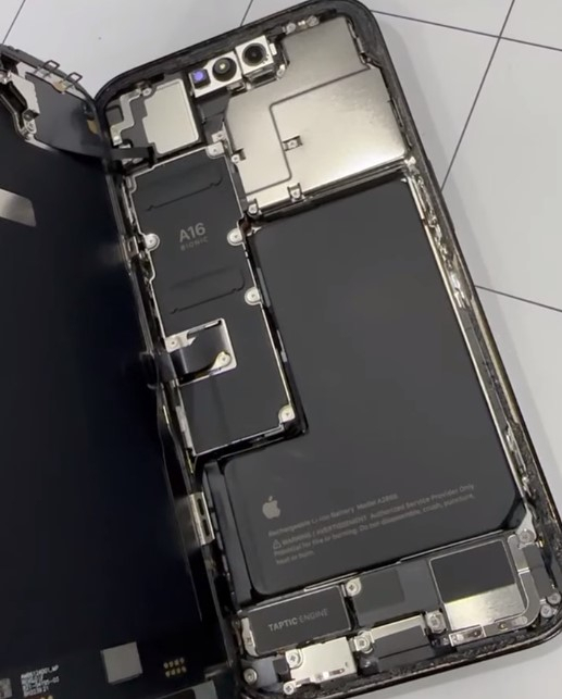 Замена задних крышек iPhone