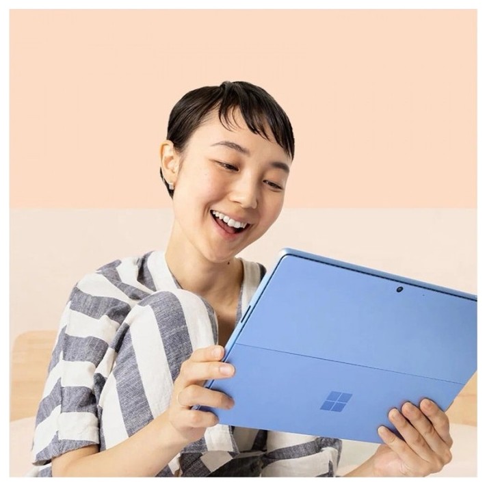 Планшет Microsoft Surface Pro 9 i5 8/256GB Платина | Фото 10 из 13