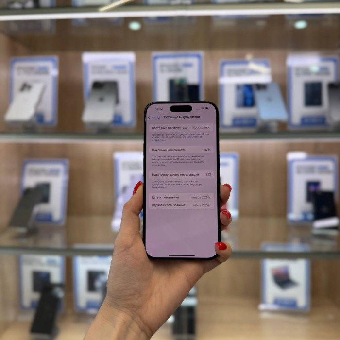 Б/у Смартфон Apple iPhone 15 Pro 256GB Black Titanium | Фото 4 из 5