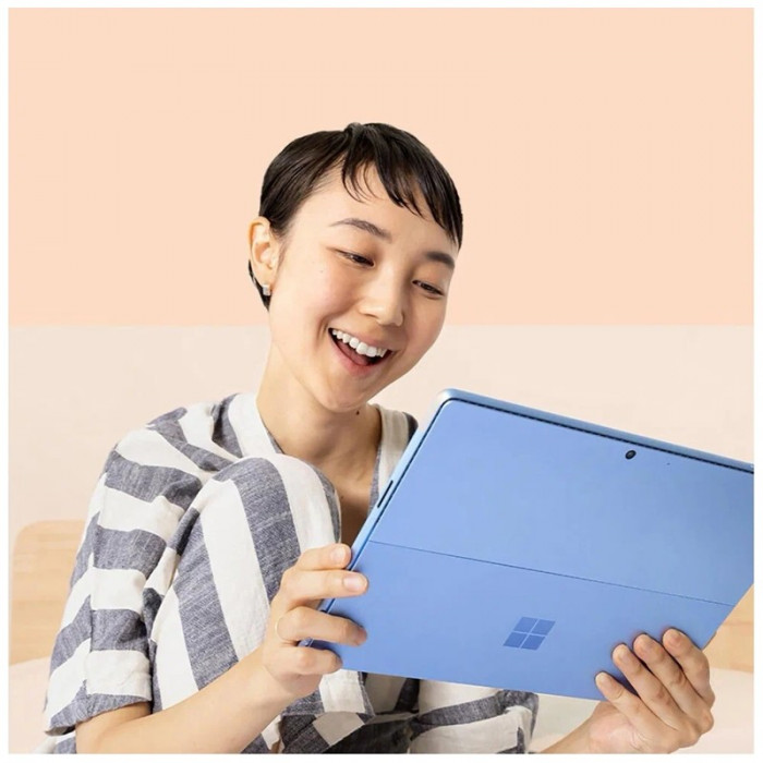 Планшет Microsoft Surface Pro 9 i7 16/256GB Платина | Фото 10 из 13