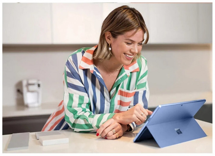 Планшет Microsoft Surface Pro 9 i7 16/256GB Платина | Фото 12 из 13