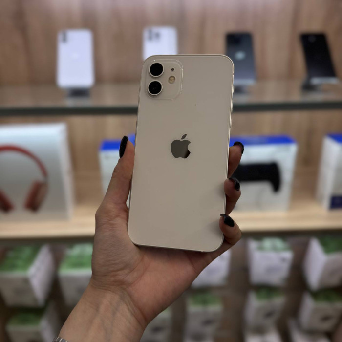 Б/У iPhone 12 128GB Белый | Фото 1 из 5