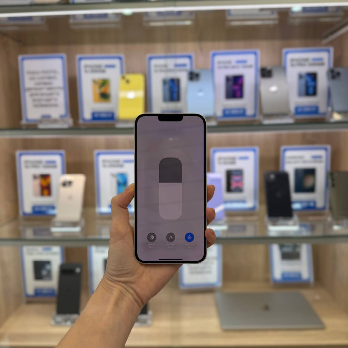 Уценка Смартфон Apple iPhone 14 Plus 256GB Сияющая звезда (Starlight) nano SIM + eSIM