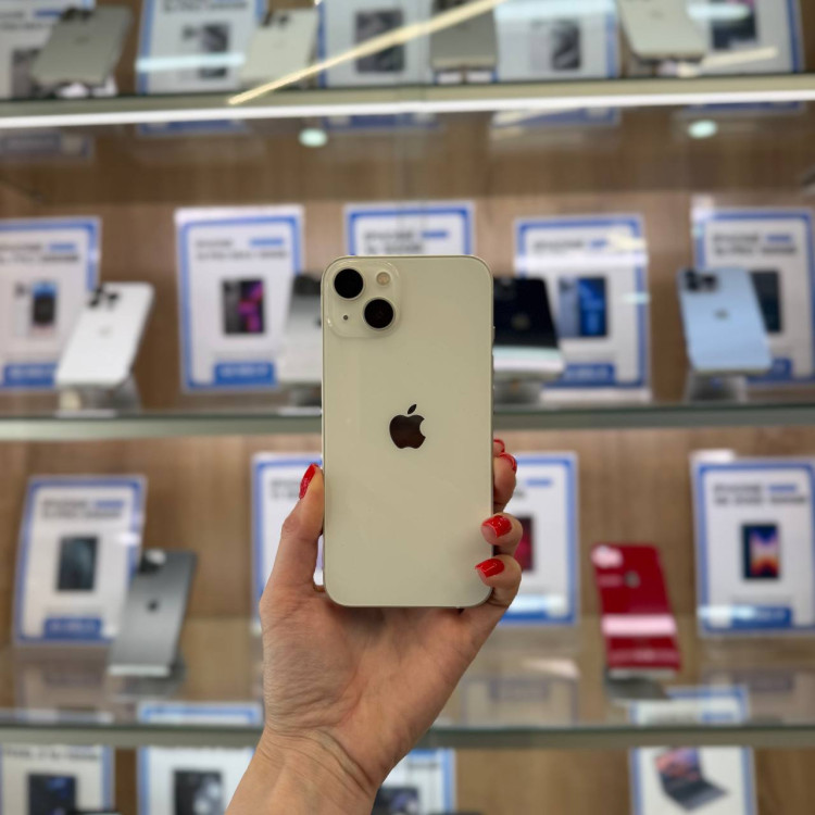 Уценка Смартфон Apple iPhone 13 256GB Сияющая звезда