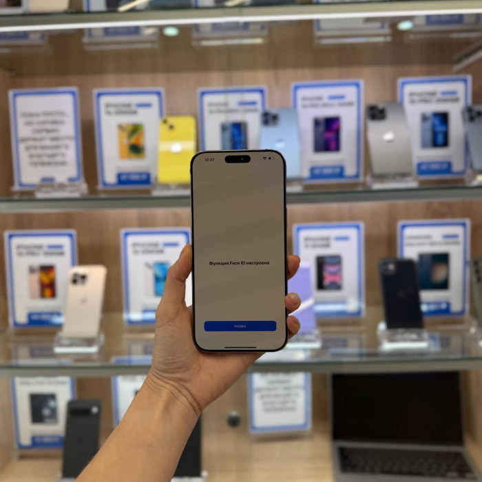 Уценка Смартфон Apple iPhone 16 Pro Max 256GB Натуральный титан nano SIM + eSIM