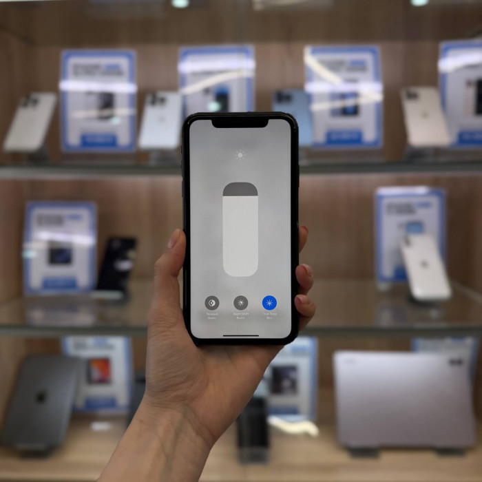 Б/у Смартфон Apple iPhone 11 64GB Черный RU #2 | Фото 3 из 5
