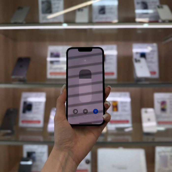 Б/у Смартфон Apple iPhone 13 128GB Зеленый | Фото 3 из 5