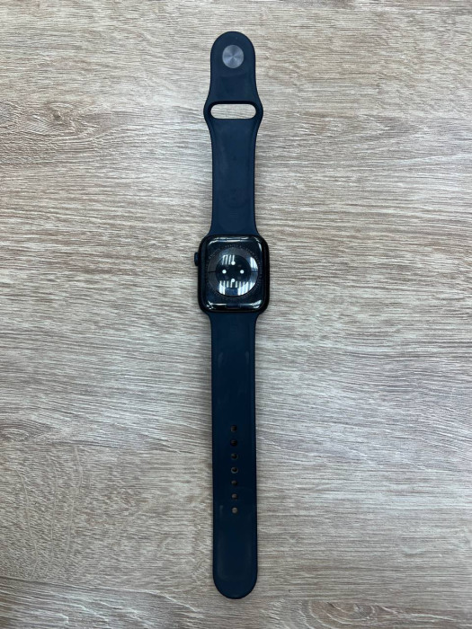 Б/у Умные часы Apple Watch Series 8 45mm GPS Midnight Aluminum Case with Sport Band Midnight | Фото 4 из 4