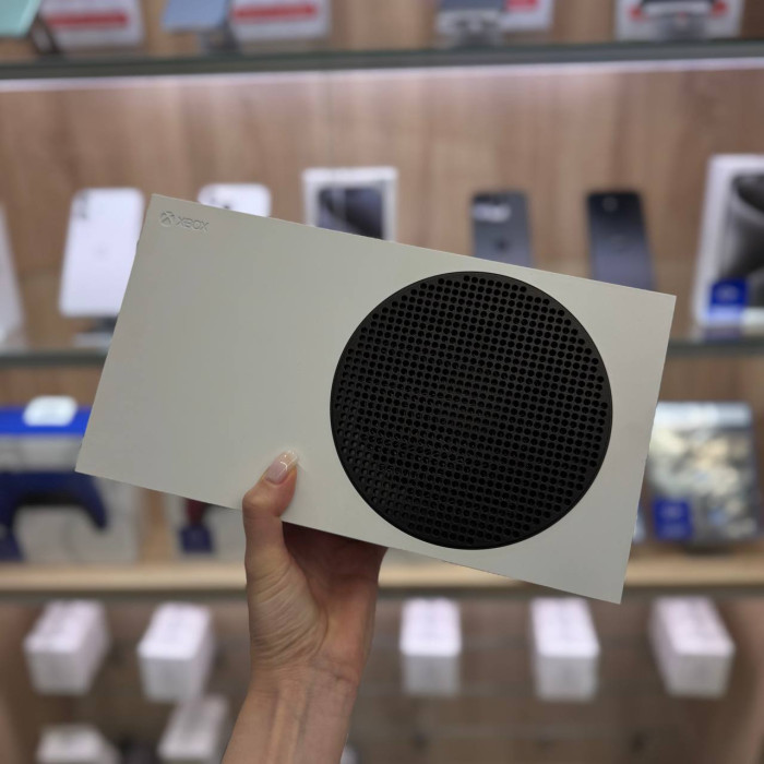 Уценка Игровая приставка Microsoft Xbox Series S | Фото 1 из 1