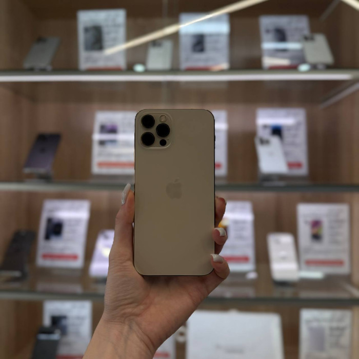 Б/у Смартфон Apple iPhone 12 Pro 256GB Gold RU | Фото 1 из 5