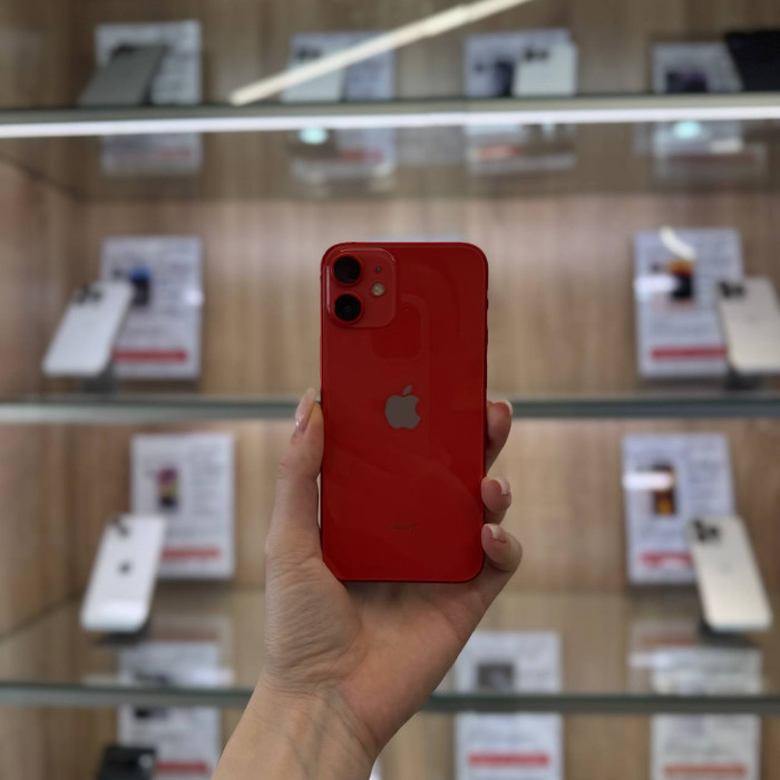 Б/у Смартфон Apple iPhone 12 mini 64GB Красный | Фото 1 из 5