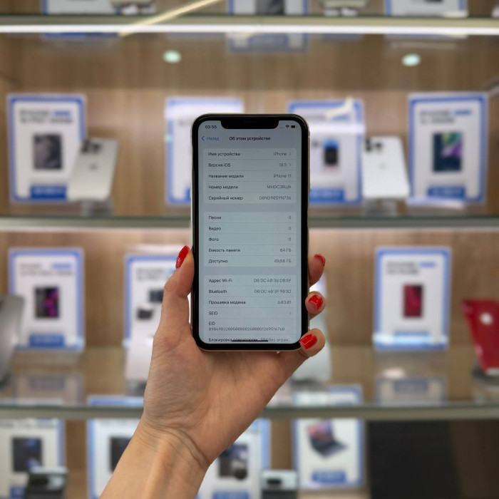 Б/у Смартфон Apple iPhone 11 64GB White | Фото 2 из 5